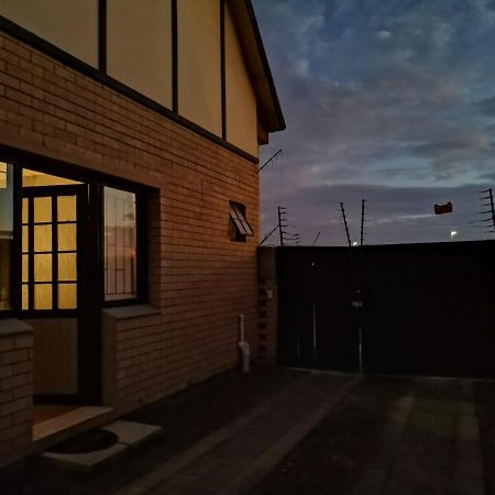 Desert Villas Свакопмунд Экстерьер фото